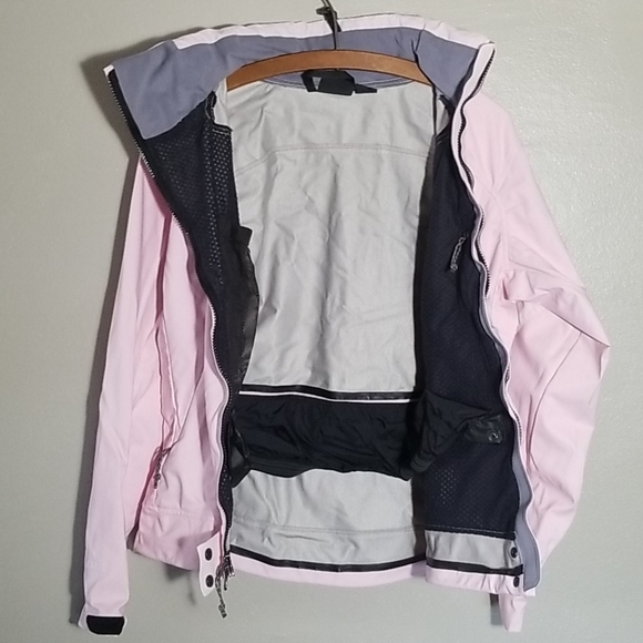 Mountain Hardwear Conduit Windbreaker Rain Jacket - Picture 4 of 8